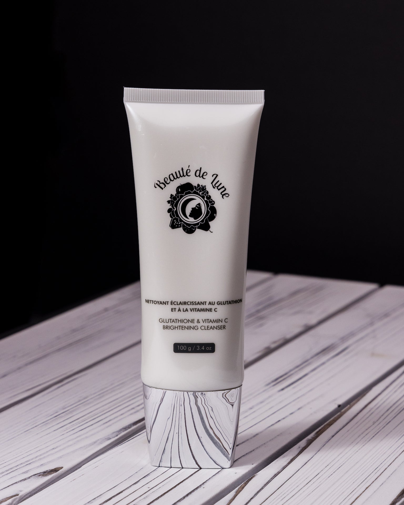 Glutathione & Vitamin C Brightening Cleanser Essence de Beaut Glutathione & Vitamin C Brightening Cleanser Essence de Beaut
